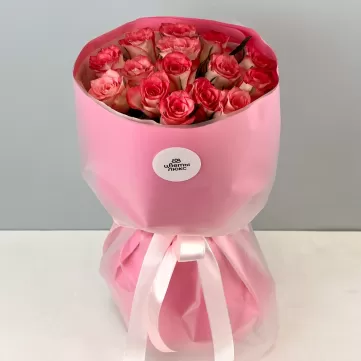 Букет из 15 розовых роз