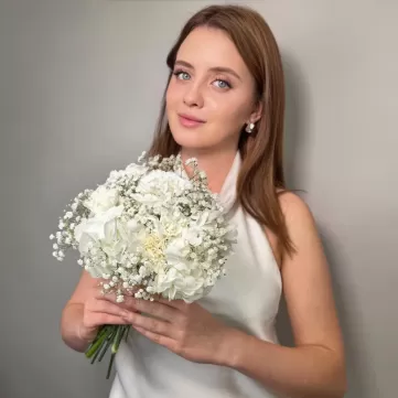101 пионовидная роза