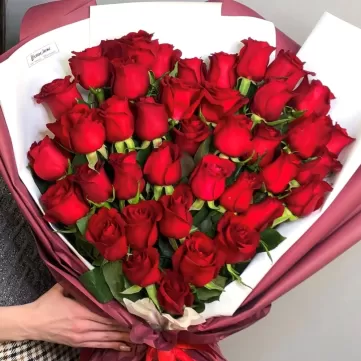 Чудо любви - сердце из 501 розы