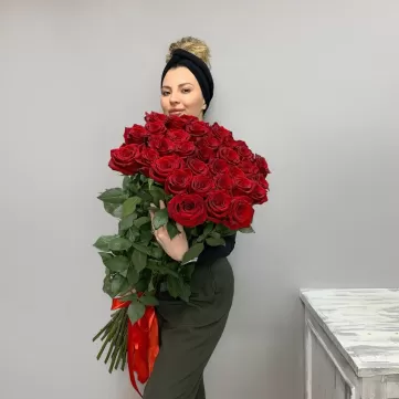 35 красных роз 100 см