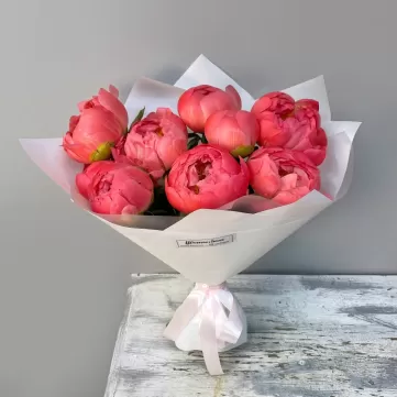 Коралловые пионы